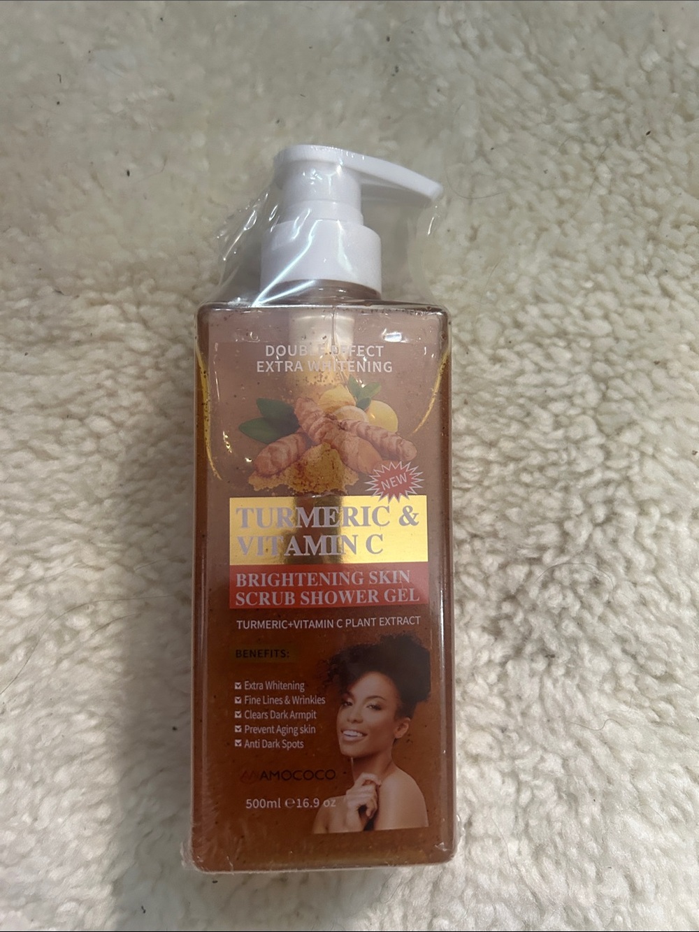 Turmeric & Vitamin C Brightening Skin Scrub Shower Gel - Brown